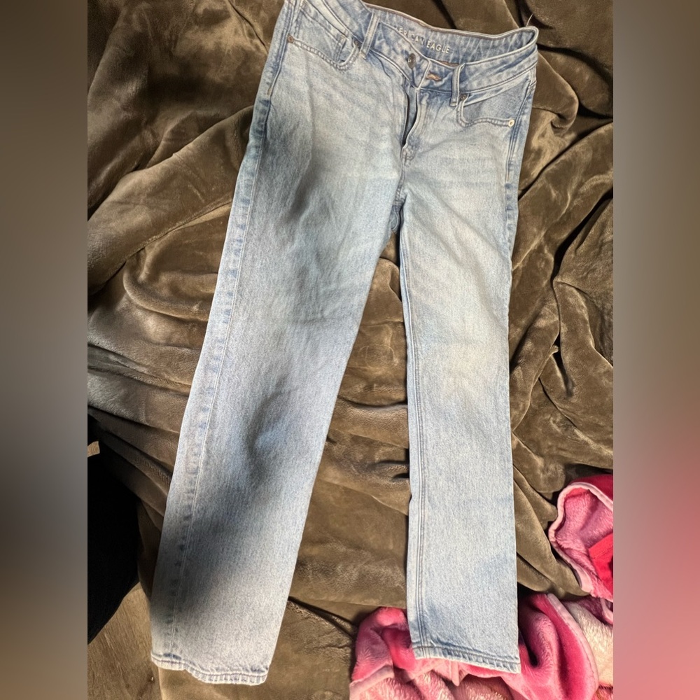 American eagle mom jeans
